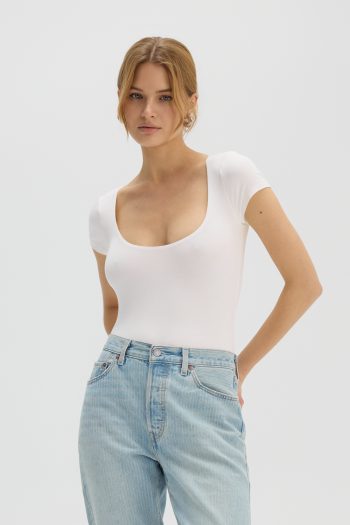 Body z okrągłym dekoltem kremowe